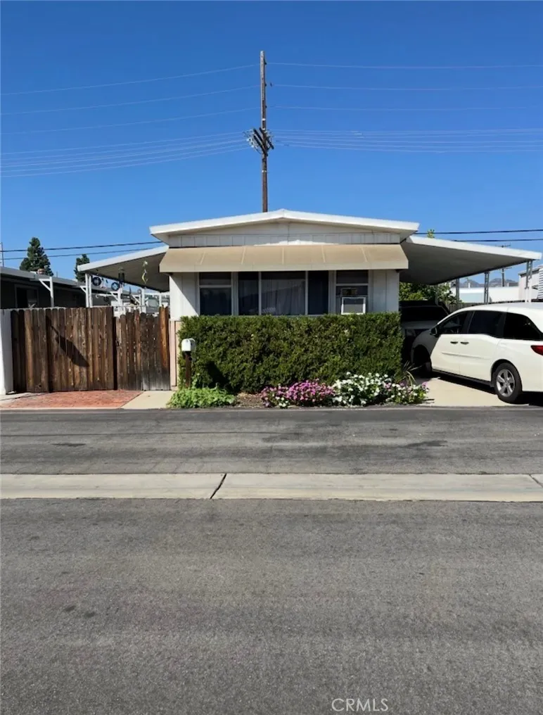 26052 Lassen Unit 20 — photo