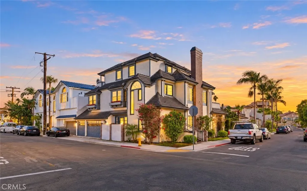 40 E Neapolitan Lane — photo