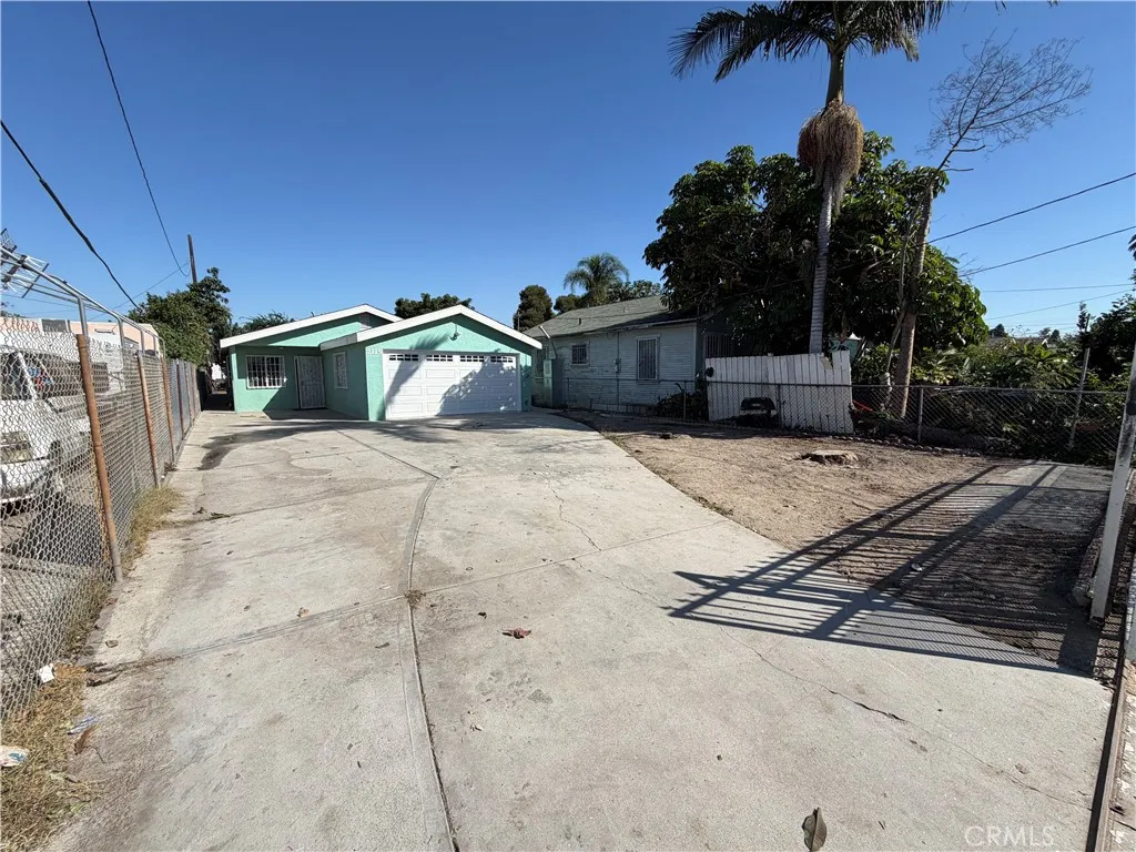 2115 E 130th, Compton, CA 90222 — photo 2