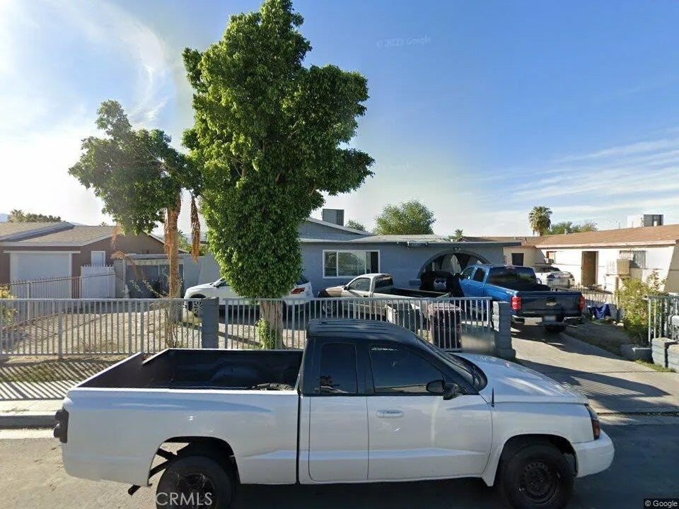 47267 Blue Jay Street — photo