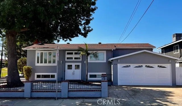 1514 E Maple Avenue — photo
