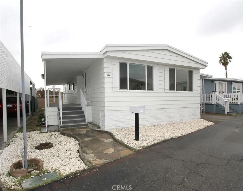 17705 S Western Ave 26 — photo