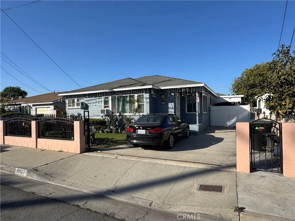 11927 166th Street — photo
