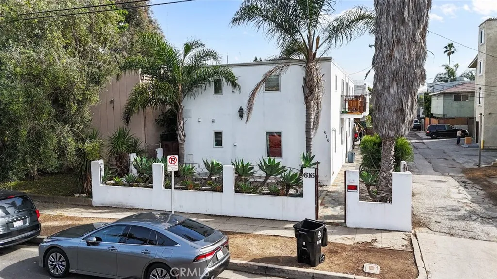 616 Sunset, Venice, CA 90291 — photo 2