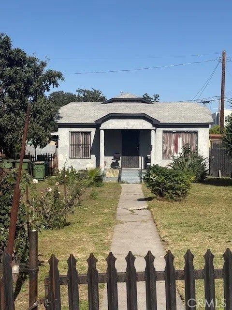 937 E 91st. Street East — photo