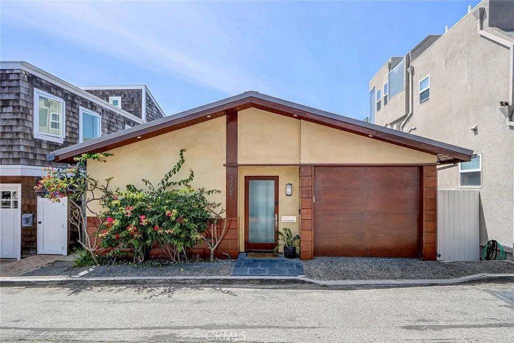 3205 Bayview Drive — photo