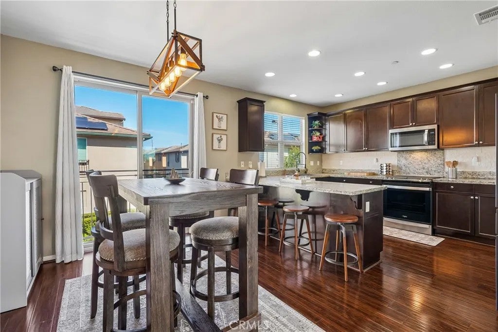 12041 Stanley Park Court — photo