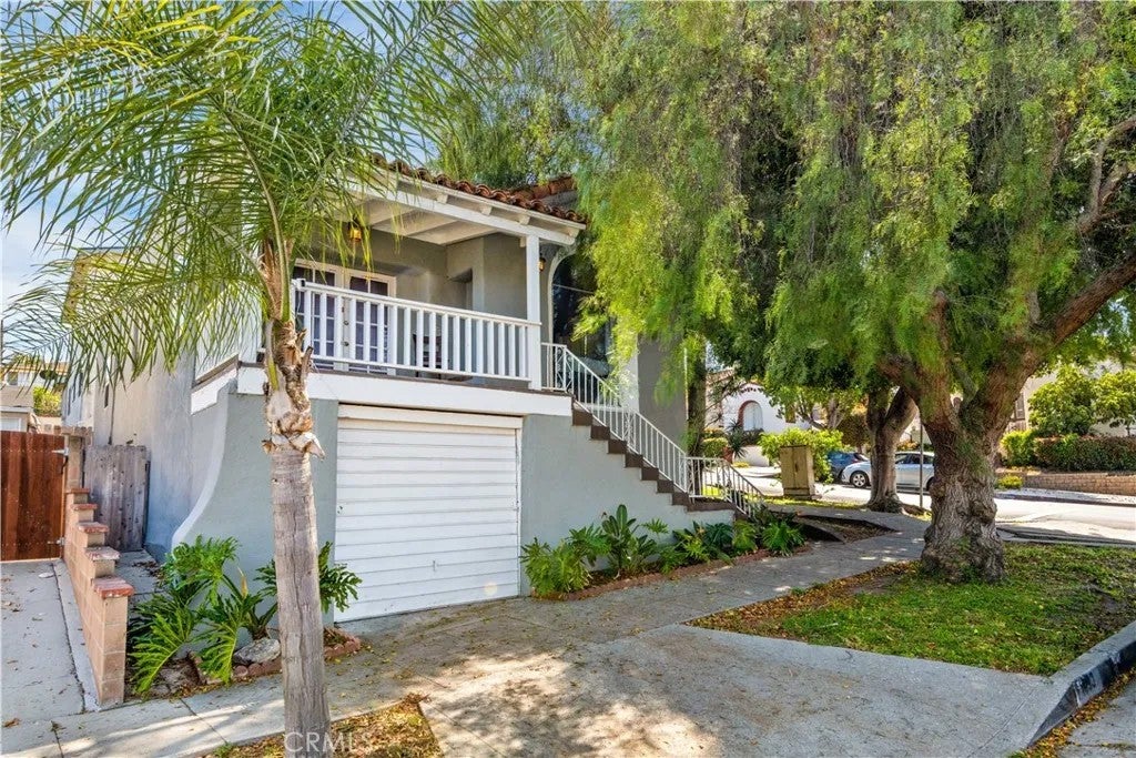 1810 S Leland — photo