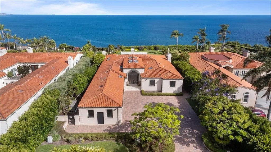 6580 Sea Cove — photo