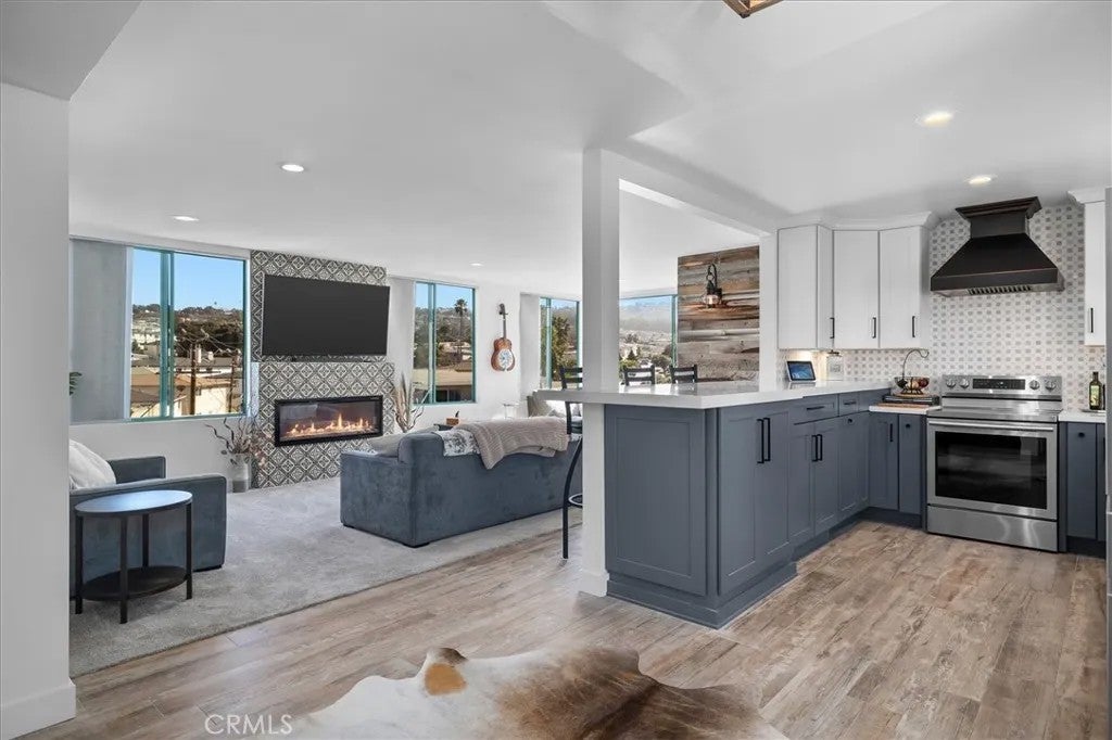 201 Calle Miramar 29 — photo