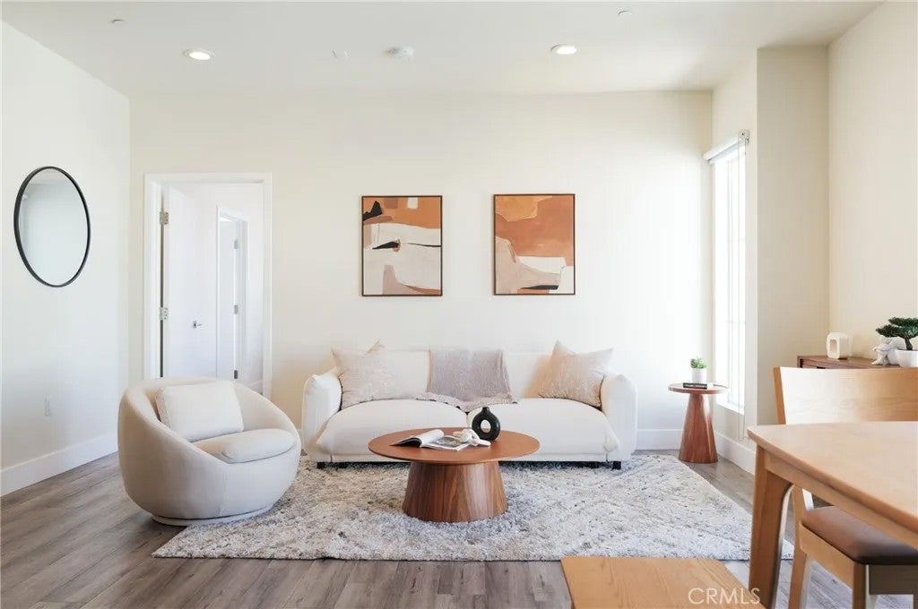 1101 S Harvard Boulevard 506 — photo