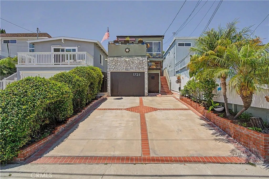 1725 Axenty — photo
