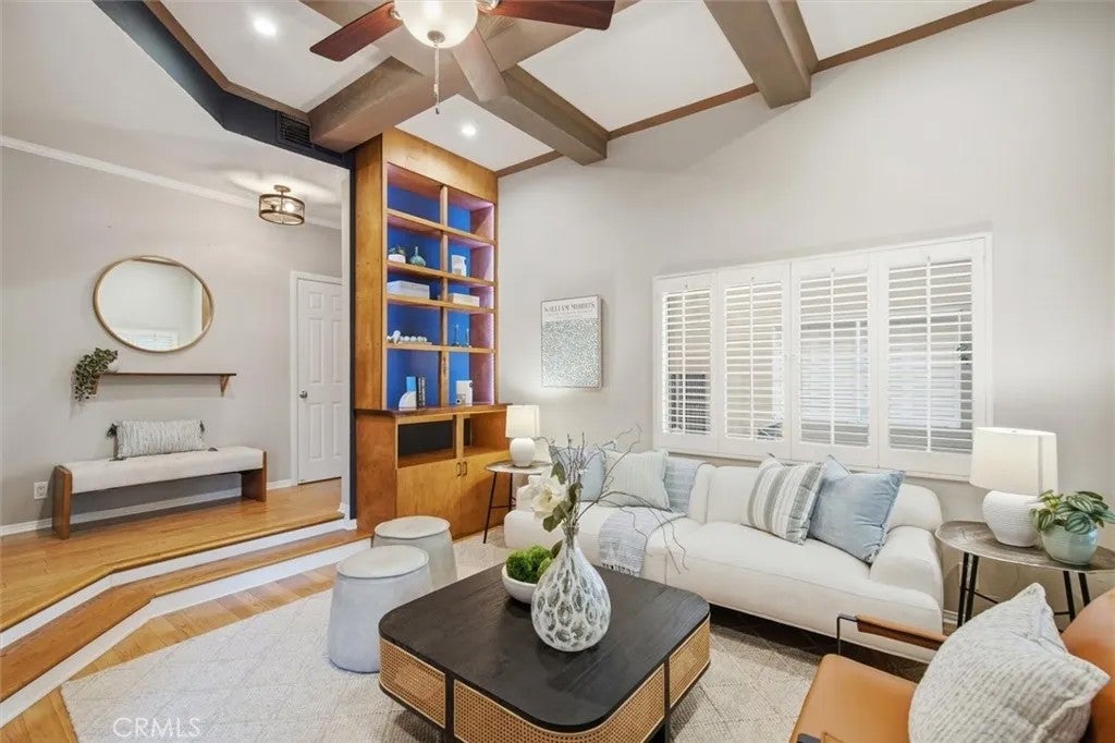 18730 Hatteras 47 — photo