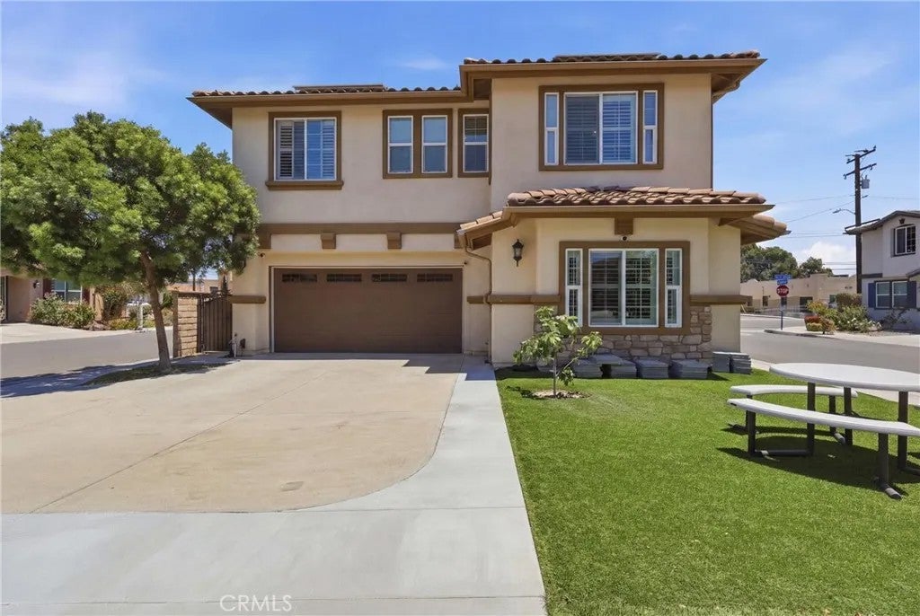 12148 Cambrian Circle — photo