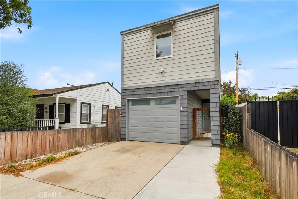 243 E Home, Long Beach, CA 90805 — photo 2