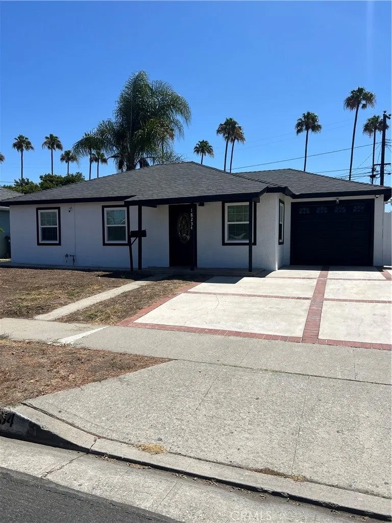 18234 Bonham — photo