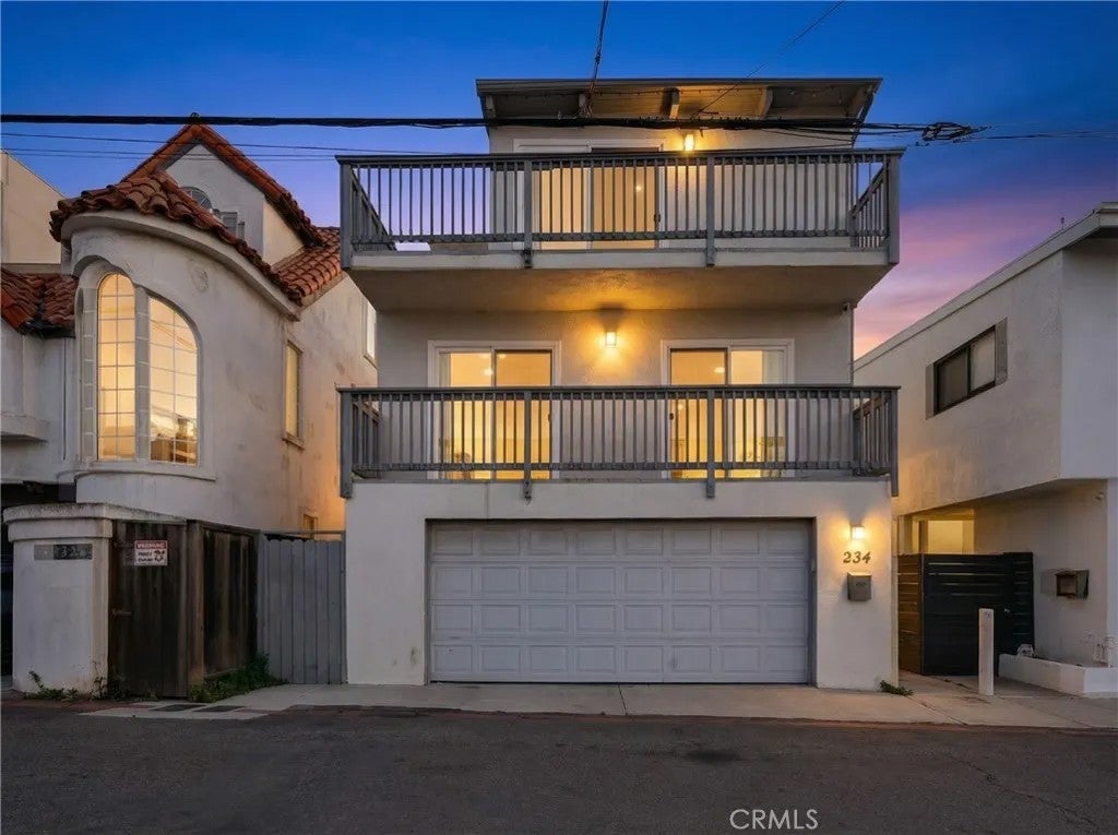 334 Palm Drive — photo