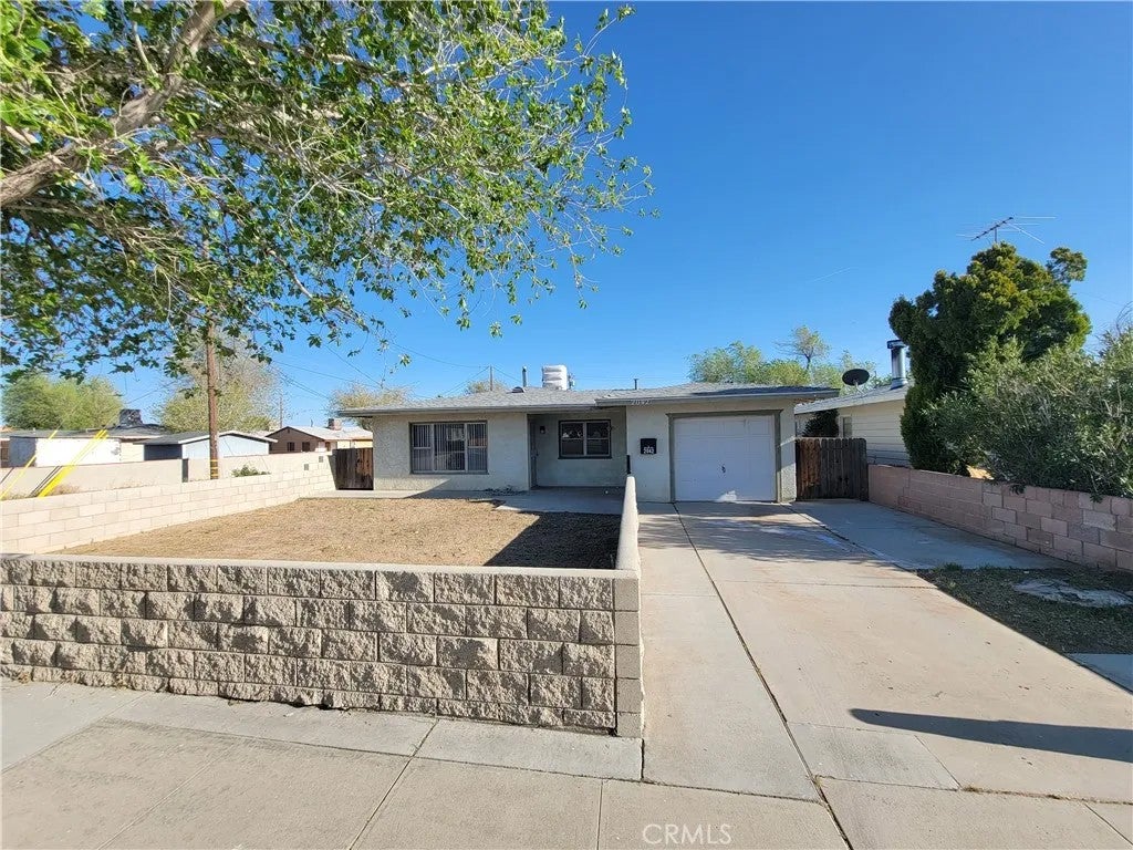 2042 Panamint — photo