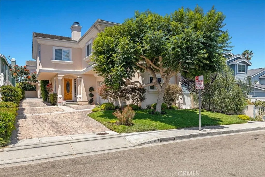 2115 Pullman Lane B — photo