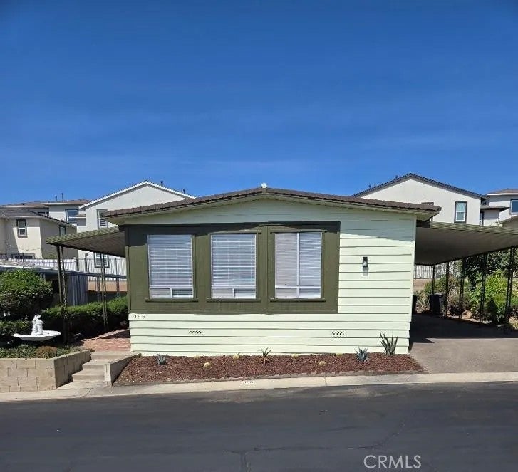 1065 Lomita 355 — photo