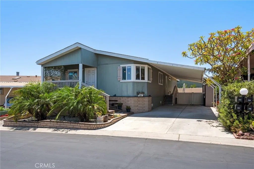 1065 Lomita 283 — photo