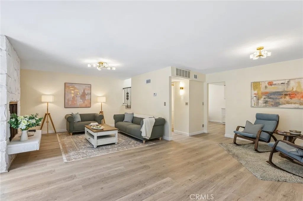 8105 Redlands Street 107 — photo