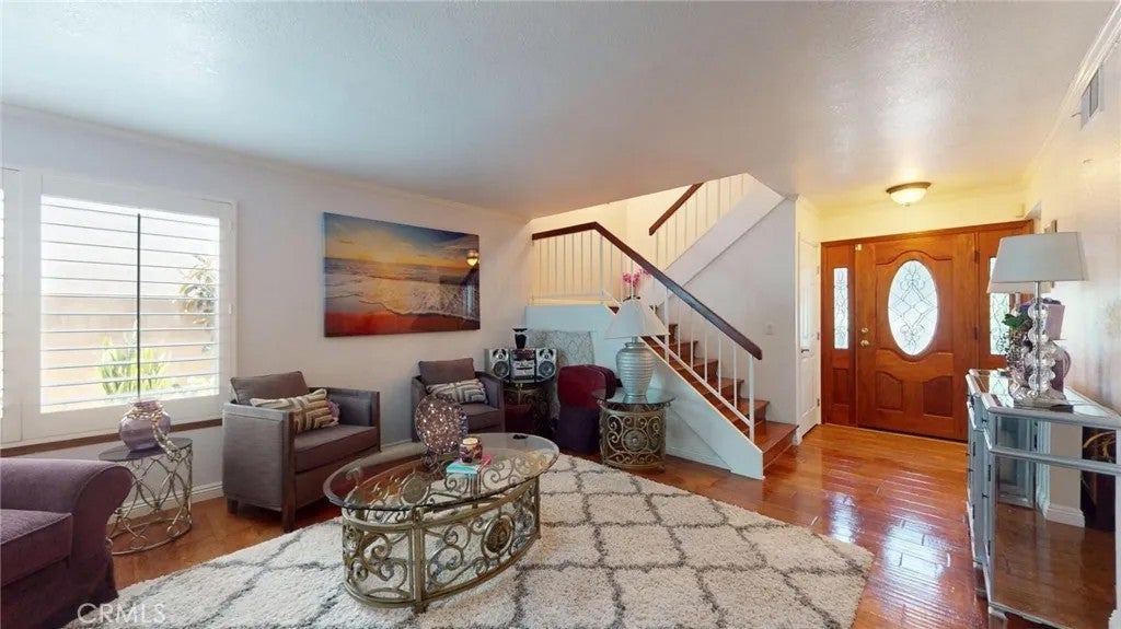 826 E Penrod Drive — photo