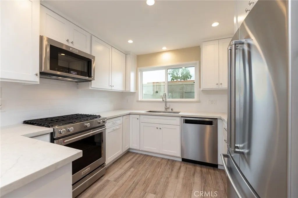 28009 Ridgebluff Court — photo