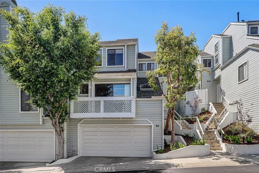 1150 W Capitol Drive 82 — photo