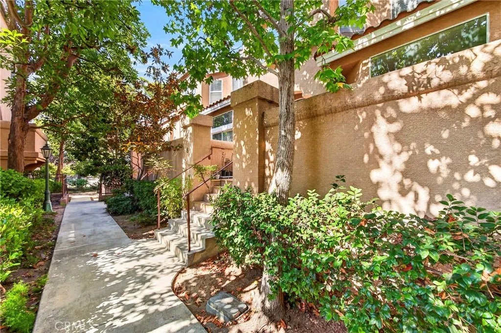 2801 Sepulveda 8 — photo