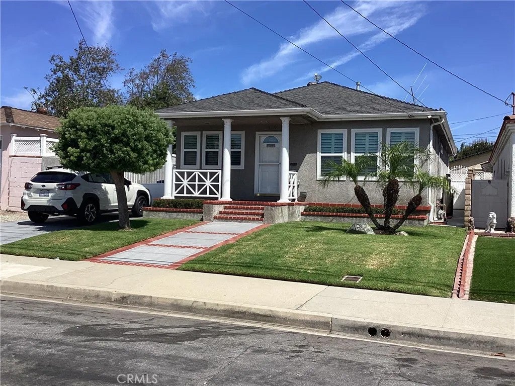 2519 El Dorado — photo