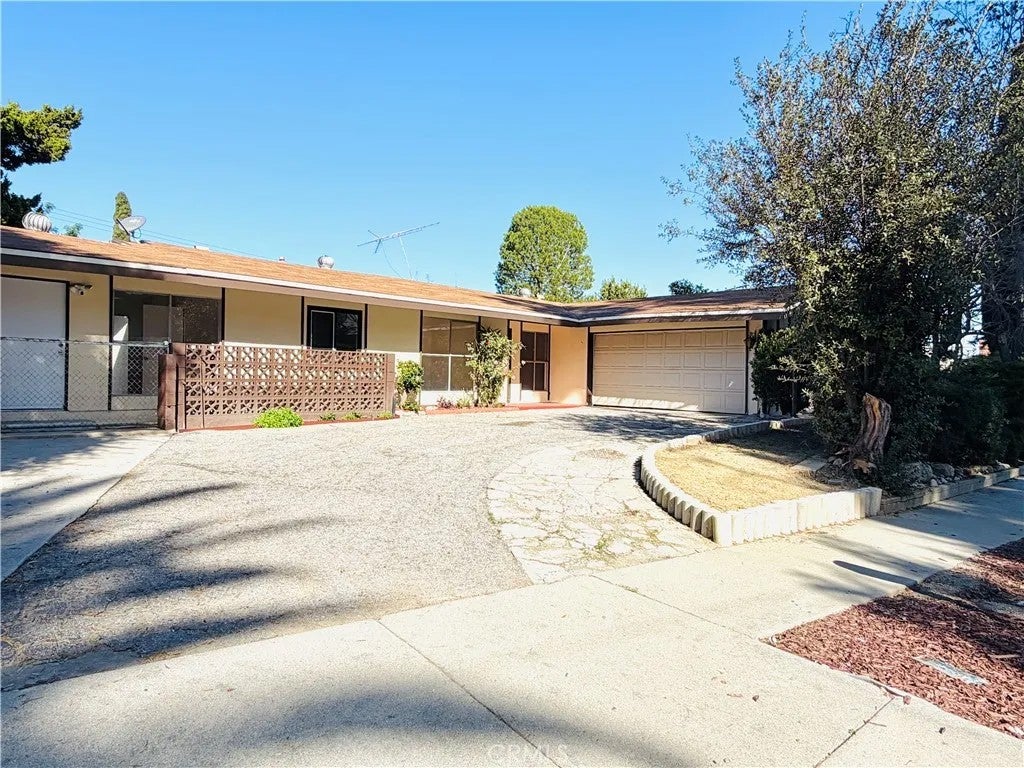 16269 Salazar Drive — photo