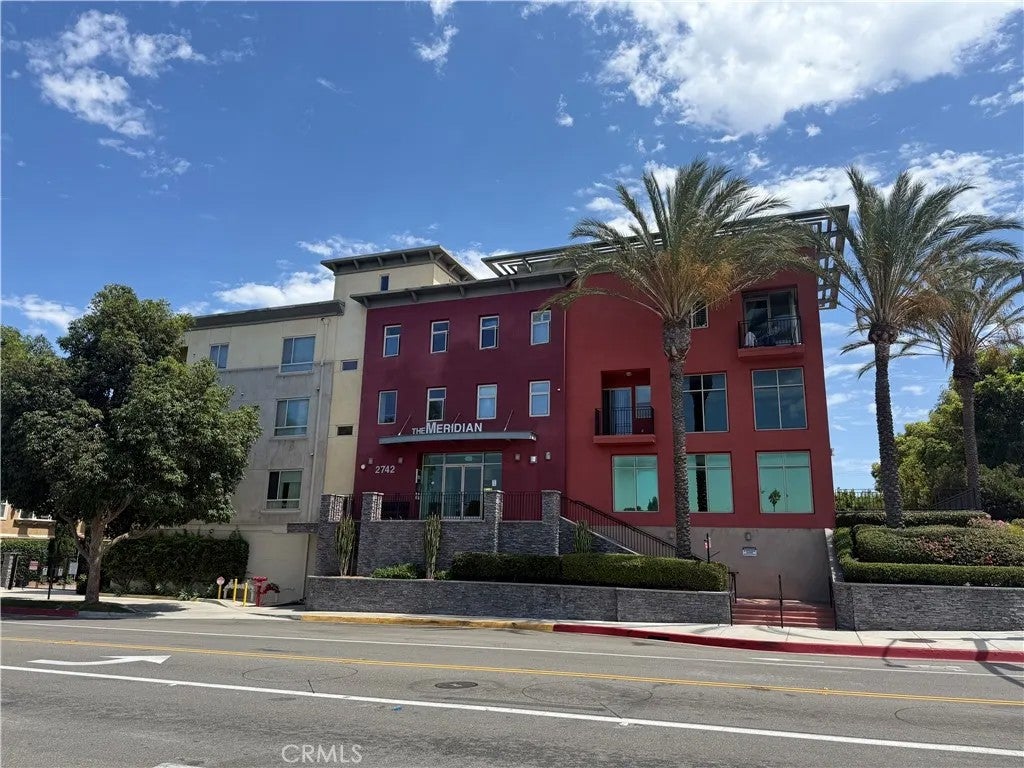 2742 Cabrillo 309 — photo
