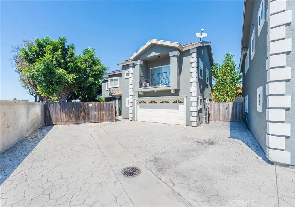 11137 S Freeman F — photo