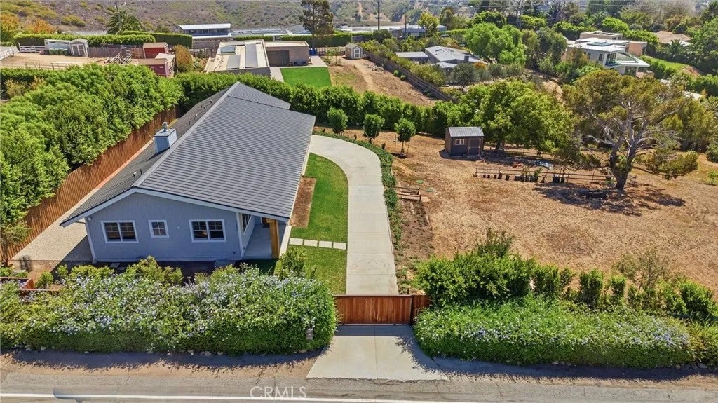 5660 Busch Drive — photo