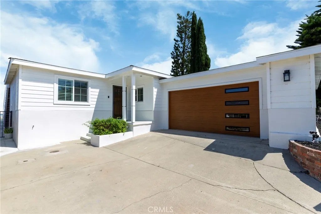2711 Highcliff Drive — photo