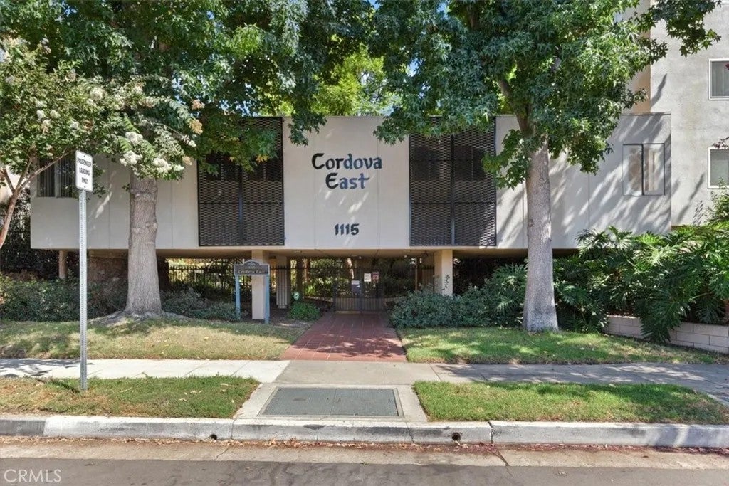 1115 Cordova Street 123 — photo