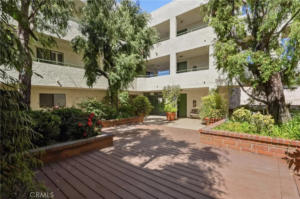3544 S Centinela Unit 107 — photo