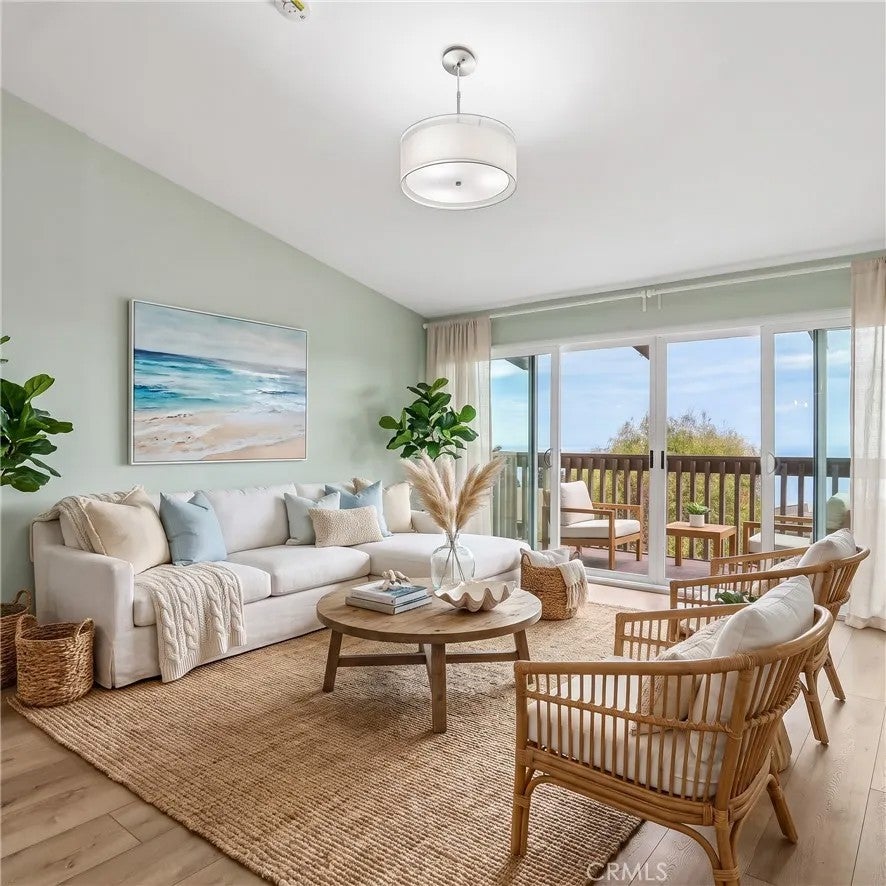6542 Ocean Crest Drive B306 — photo