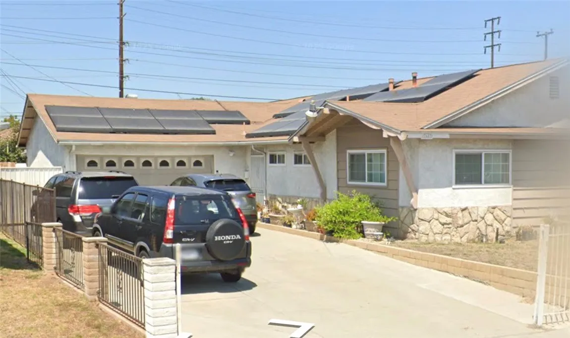 7607 Bradley — photo