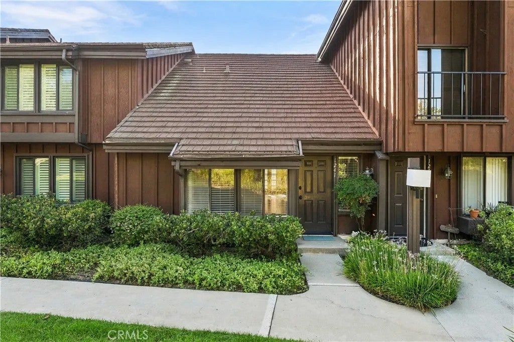 1241 Stonewood Court — photo