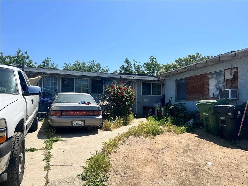 14976 Ryan Street — photo