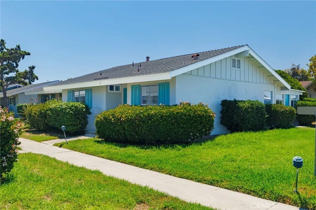 3760 Vista Campana S 75 — photo