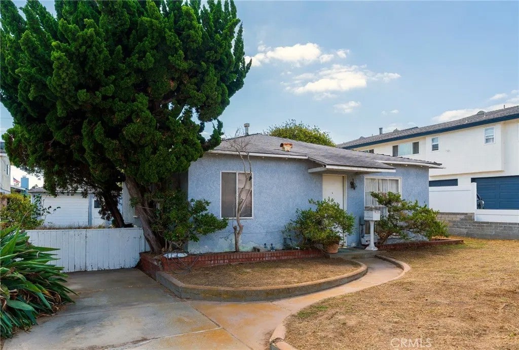2412 Voorhees — photo