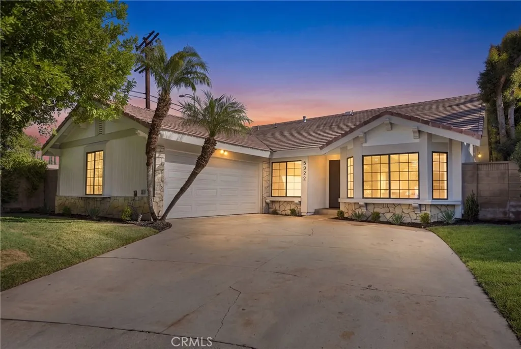 5922 Julian Lane — photo