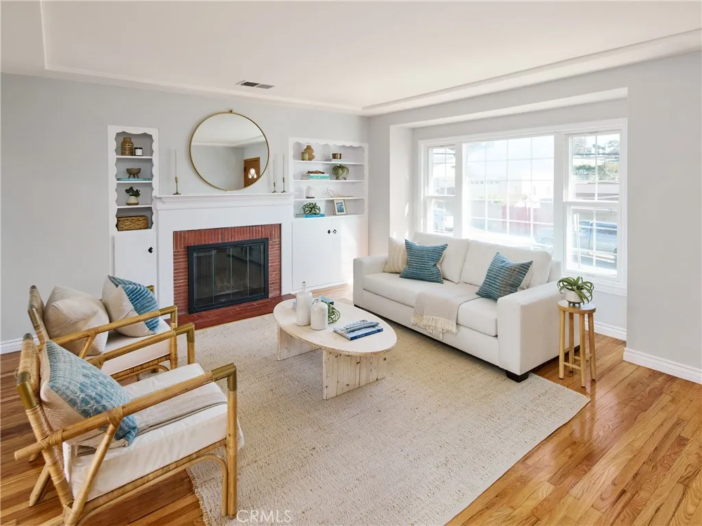 303 E Walnut, El Segundo, CA 90245 — photo 2