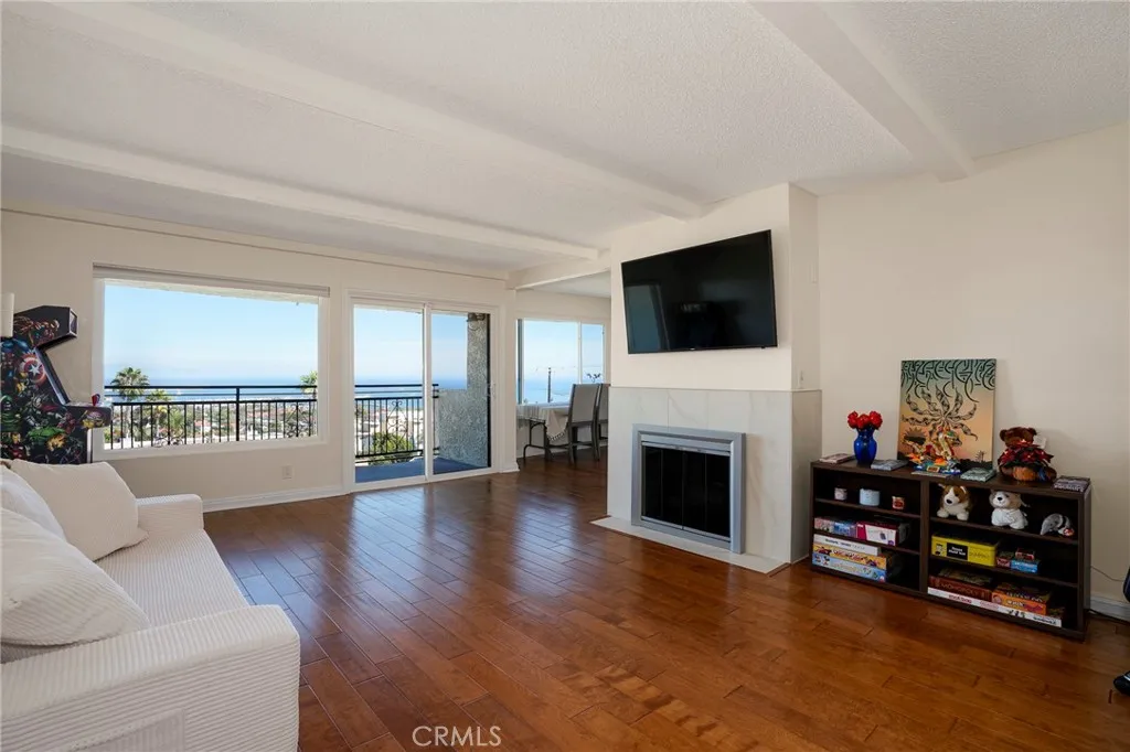 765 W 26th Street Unit 308 — photo