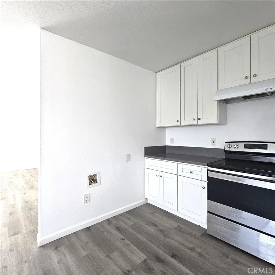 320 E Hullett #D, Long Beach, CA 90805 — photo 2