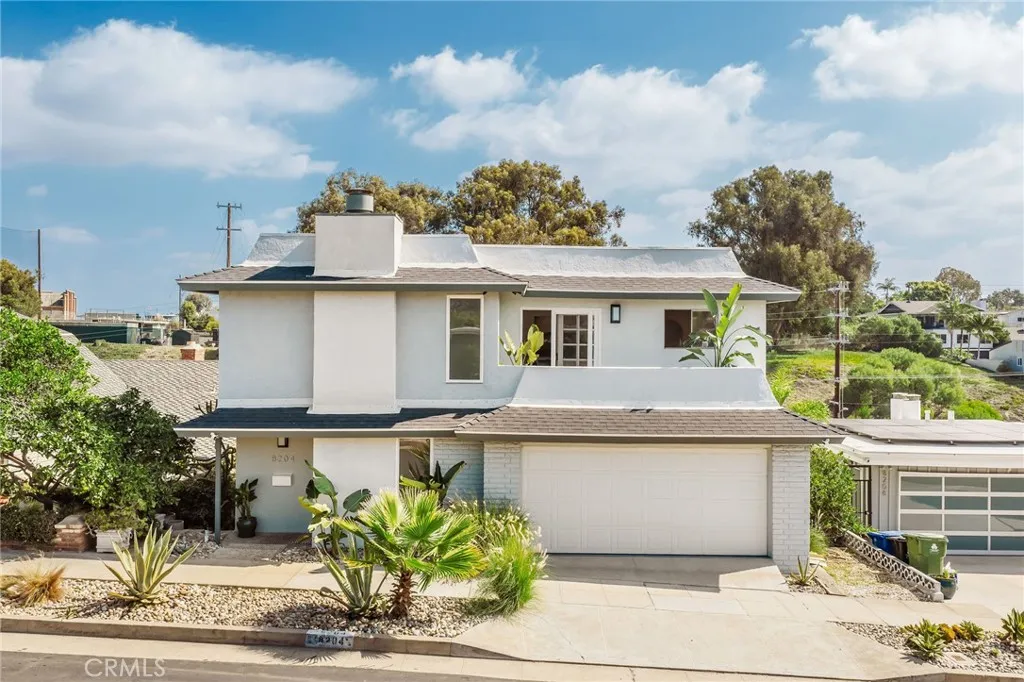8204 Calabar Avenue — photo