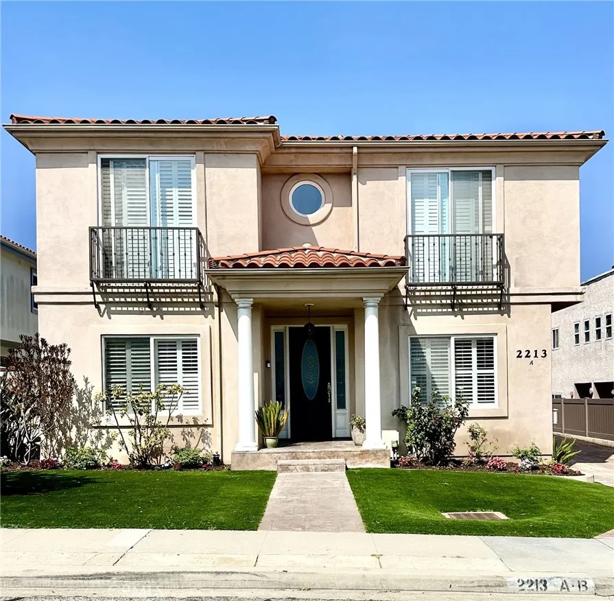 2213 Gates Avenue Unit a — photo